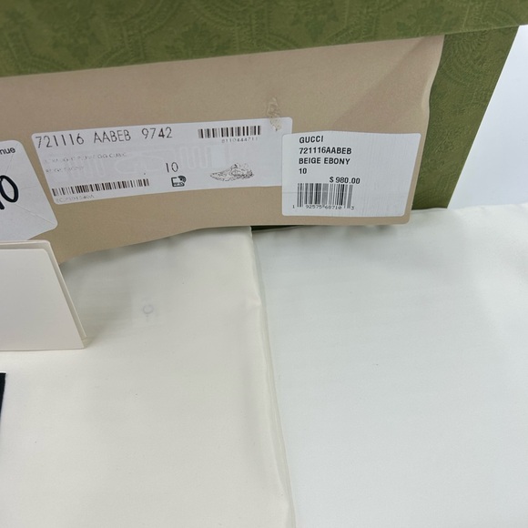 Men’s Gucci GG logo print run sneakers size 10 made in Italy - Picture 8 of 9